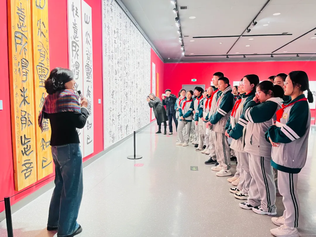 带你看展览｜岳阳市美术馆副馆长史向琼 带你看展览